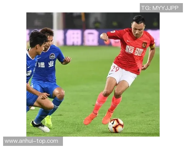 恒大与东方的激烈对决粤语解说带你领略足球魅力与激情