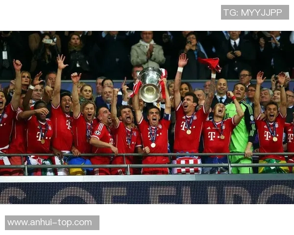 支持拜仁勇战大巴黎期待精彩对决展现足球魅力与团队精神