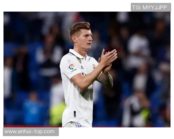 格雷茨卡：从天才少年到足球巨星的成长之路与未来展望