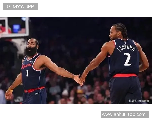 篮网与快船下半场激战回顾球员表现与战术分析全景呈现 篮网与快船下半场激战回顾球员表现与战术分析全景呈现