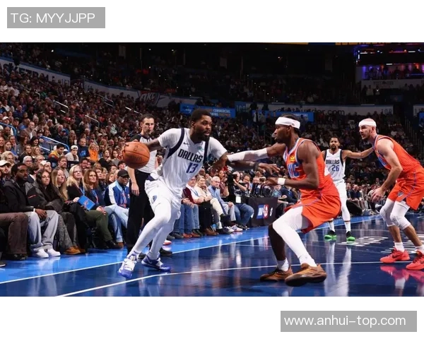 2016年NBA季后赛勇士与雷霆第六场激战回顾与精彩瞬间分析