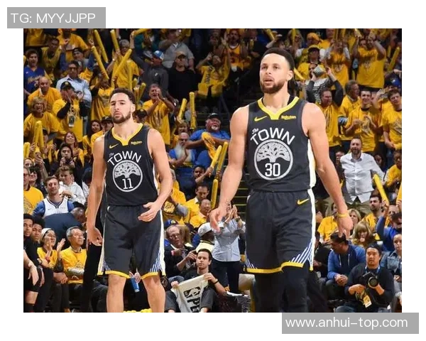 2017年NBA勇士队与国王队精彩对决回顾与分析