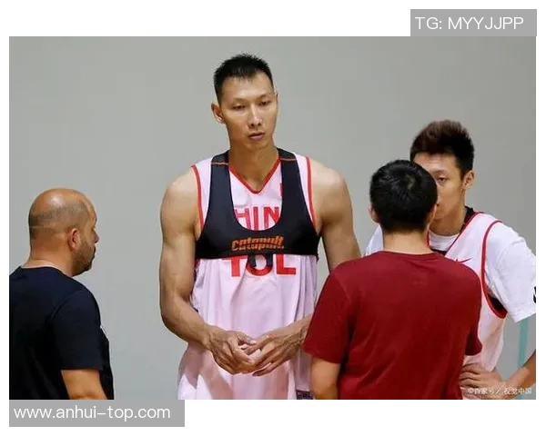 易建联的篮球传奇之路：从少年天才到国家队核心的奋斗故事